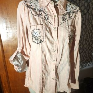 Roar Salmon Color shirt Small